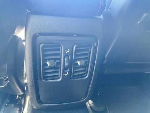Certified 2025 Dodge Durango GT w/ Blacktop Package AWD/4WD image 17