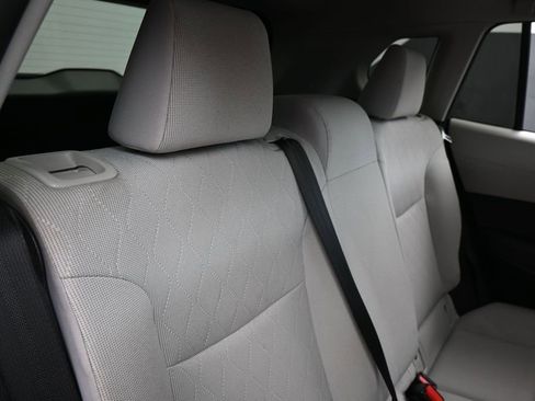Used 2022 Toyota Corolla Cross L FWD image 33
