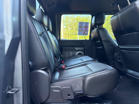 Used 2013 Ford F250 Lariat w/ Lariat Ultimate Pkg AWD/4WD image 44