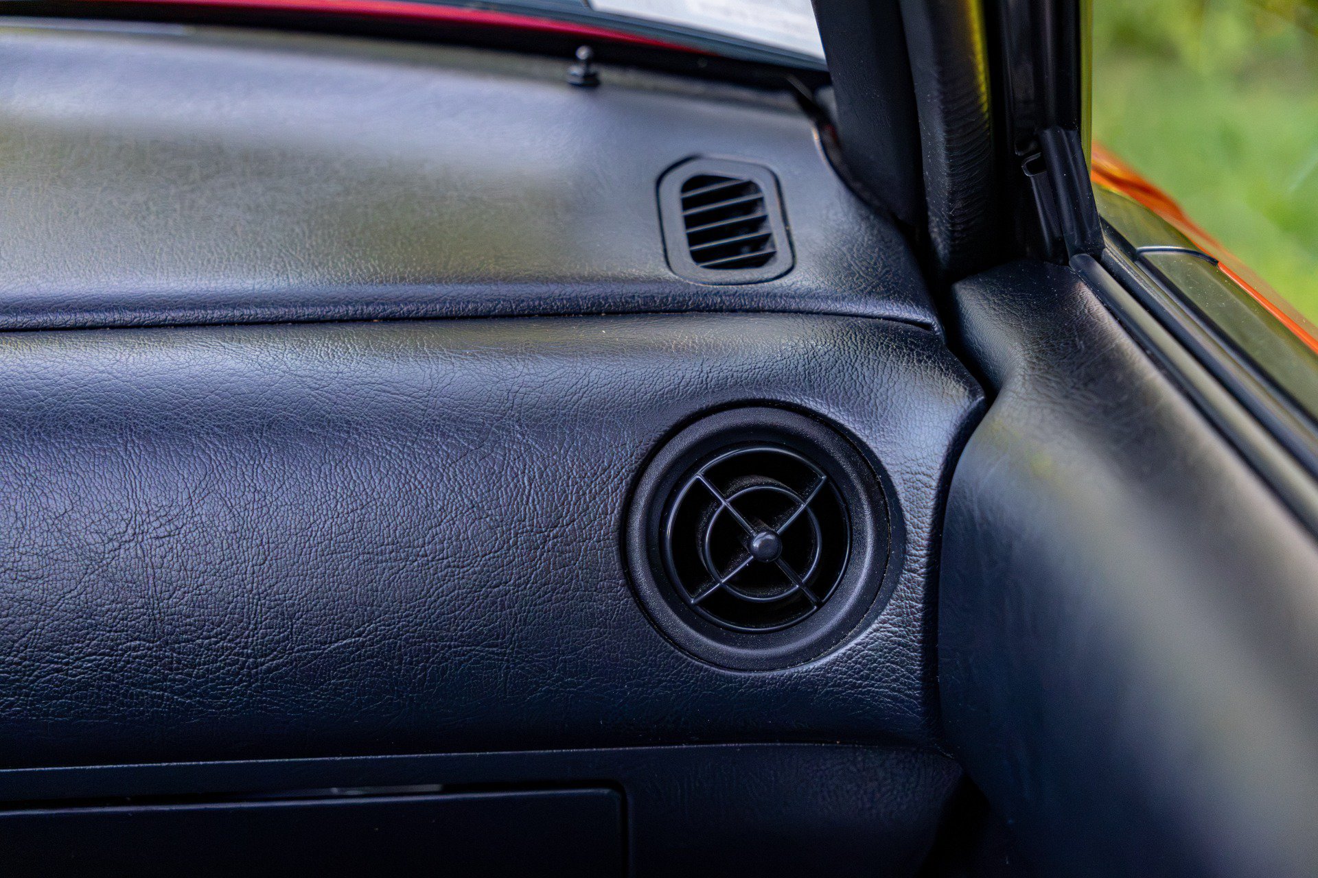 Used 1990 MAZDA MX-5 Miata RWD image 76