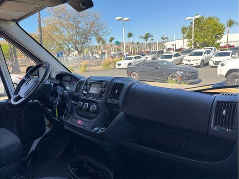 Used 2016 RAM ProMaster 2500 w/ Interior Convenience Group image 17