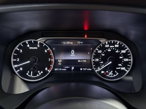 Used 2023 Nissan Rogue S AWD/4WD image 34