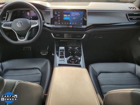 Used 2024 Volkswagen Atlas Cross Sport SEL R-Line AWD/4WD image 16