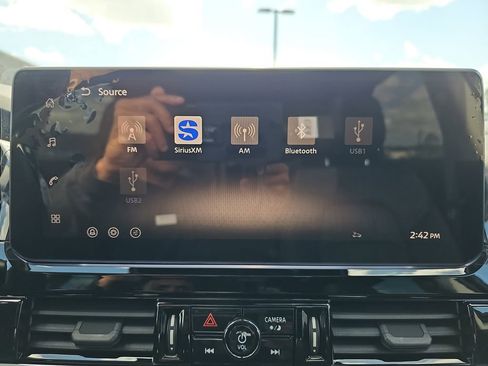 New 2026 Nissan Pathfinder Platinum w/ Accent Package FWD image 27