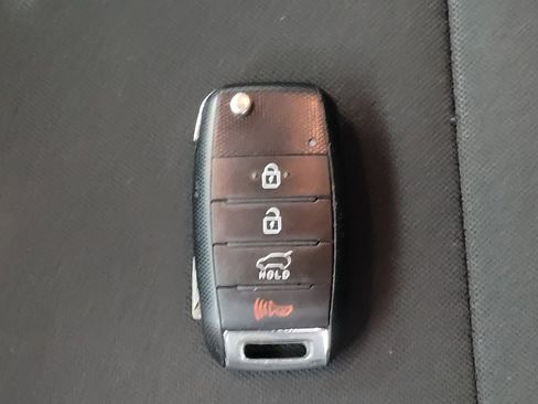 Used 2019 Kia Soul FWD image 32