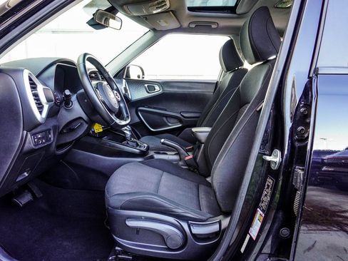 Used 2021 Kia Soul GT-Line FWD image 36
