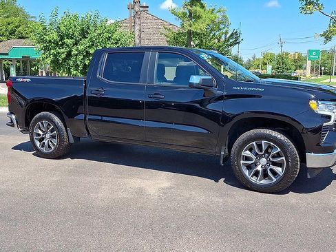 Certified 2024 Chevrolet Silverado 1500 LT AWD/4WD image 4