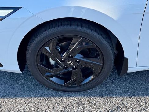 New 2026 Hyundai Elantra SEL Sport Premium FWD image 18