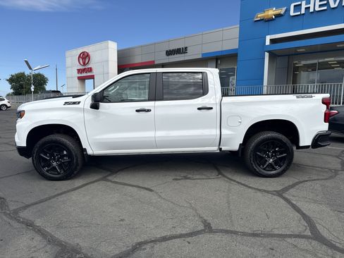 New 2026 Chevrolet Silverado 1500 LT Trail Boss w/ Convenience Package II AWD/4WD image 2