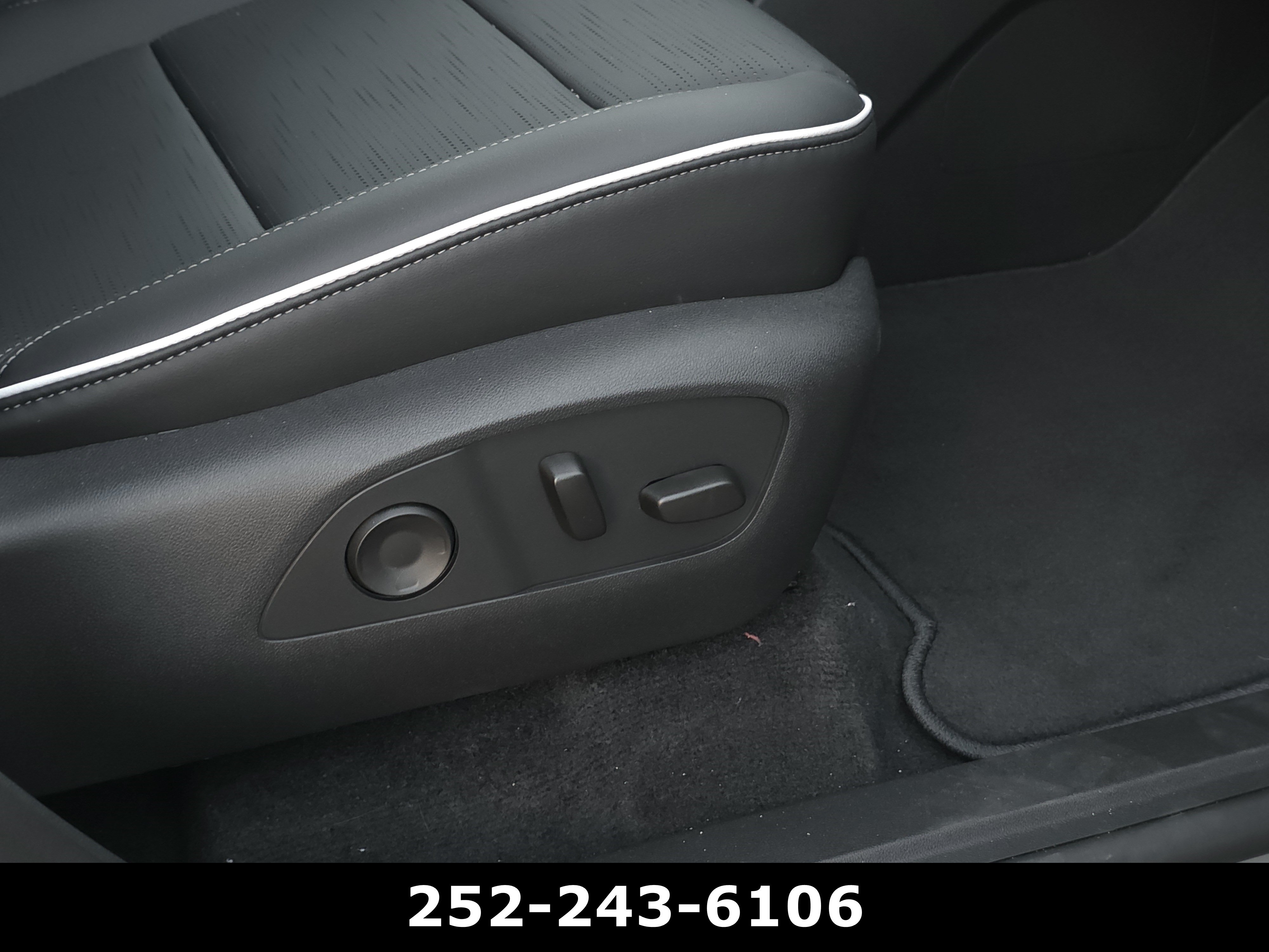 Used 2026 Buick Enclave Sport Touring w/ Super Cruise Package FWD image 52