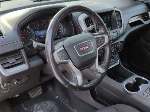 Used 2019 GMC Terrain SLE w/ Driver Convenience Package image 10