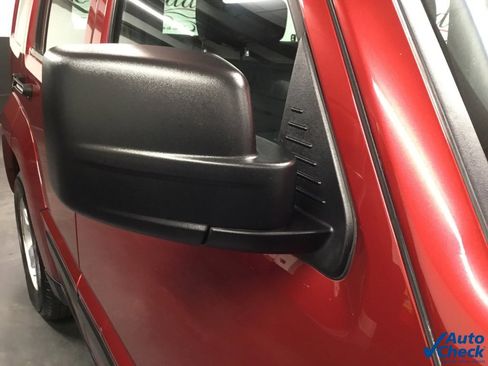 Used 2011 Jeep Liberty Sport image 14