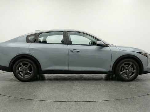 Used 2025 Kia K4 FWD image 11