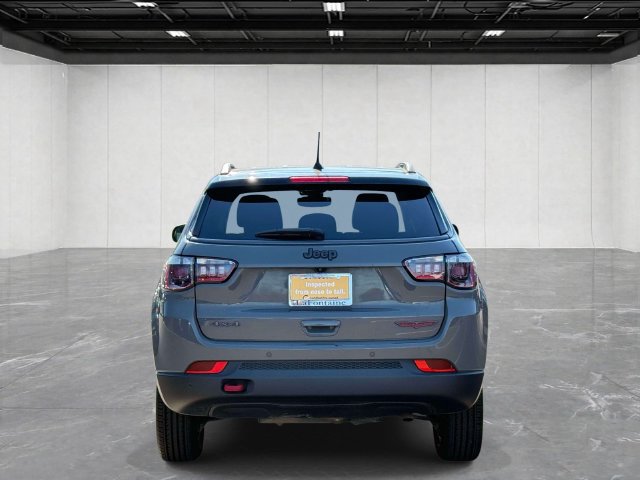 Certified 2022 Jeep Compass Trailhawk AWD/4WD image 6