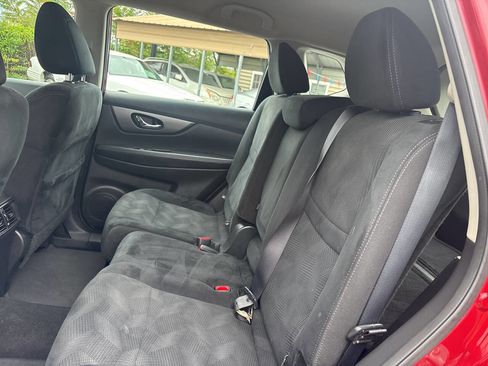 Used 2016 Nissan Rogue S AWD/4WD image 16