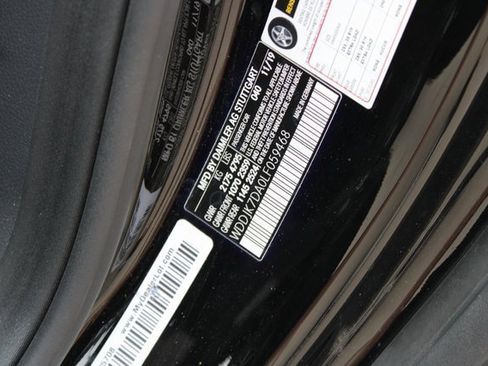 Used 2020 Mercedes-Benz SL 550 image 26