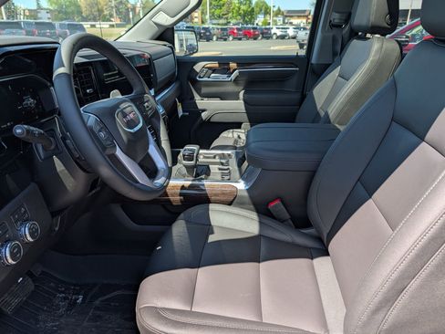New 2026 GMC Sierra 1500 Elevation w/ Elevation Premium Package AWD/4WD image 4