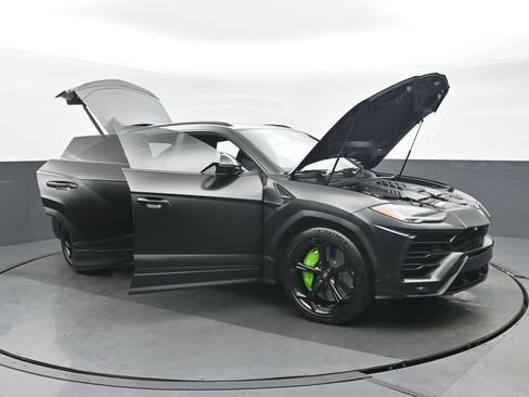Used 2019 Lamborghini Urus AWD/4WD image 41