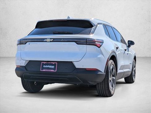 New 2026 Chevrolet Equinox EV LT image 5