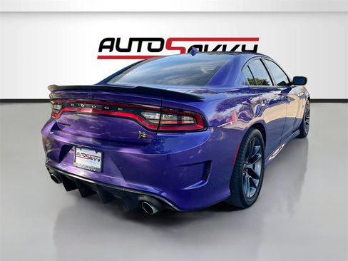 Used 2023 Dodge Charger Scat Pack w/ Harman/Kardon Audio Group image 7