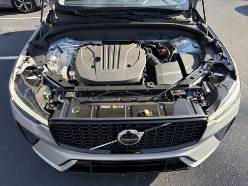 Certified 2025 Volvo XC60 B5 Plus image 36