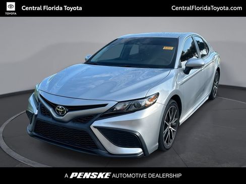 Certified 2024 Toyota Camry SE FWD image 1
