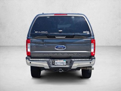 Used 2017 Ford F250 Lariat w/ Lariat Value Package AWD/4WD image 6