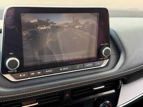Certified 2022 Nissan Rogue SV AWD/4WD image 21