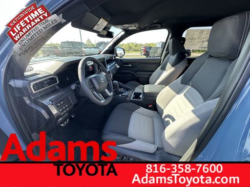 Used 2026 Toyota Tacoma TRD Sport AWD/4WD image 5