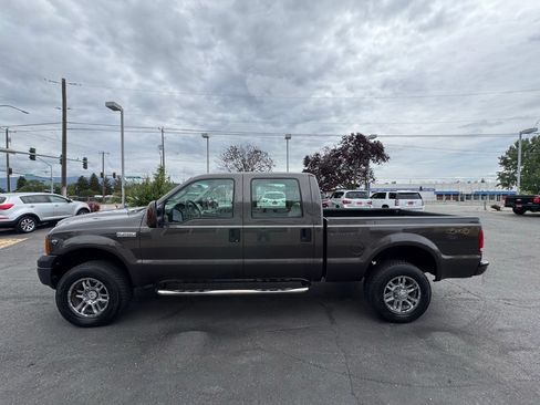 Used 2006 Ford F250 XL AWD/4WD image 7