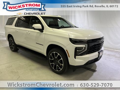 Certified 2025 Chevrolet Suburban RST w/ Sun And Tow Package RWD image 1