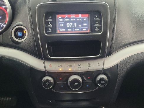 Used 2018 Dodge Journey SE FWD image 25