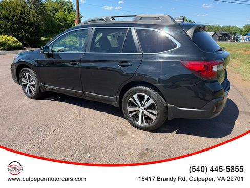 Used 2018 Subaru Outback 2.5i Limited AWD/4WD image 3