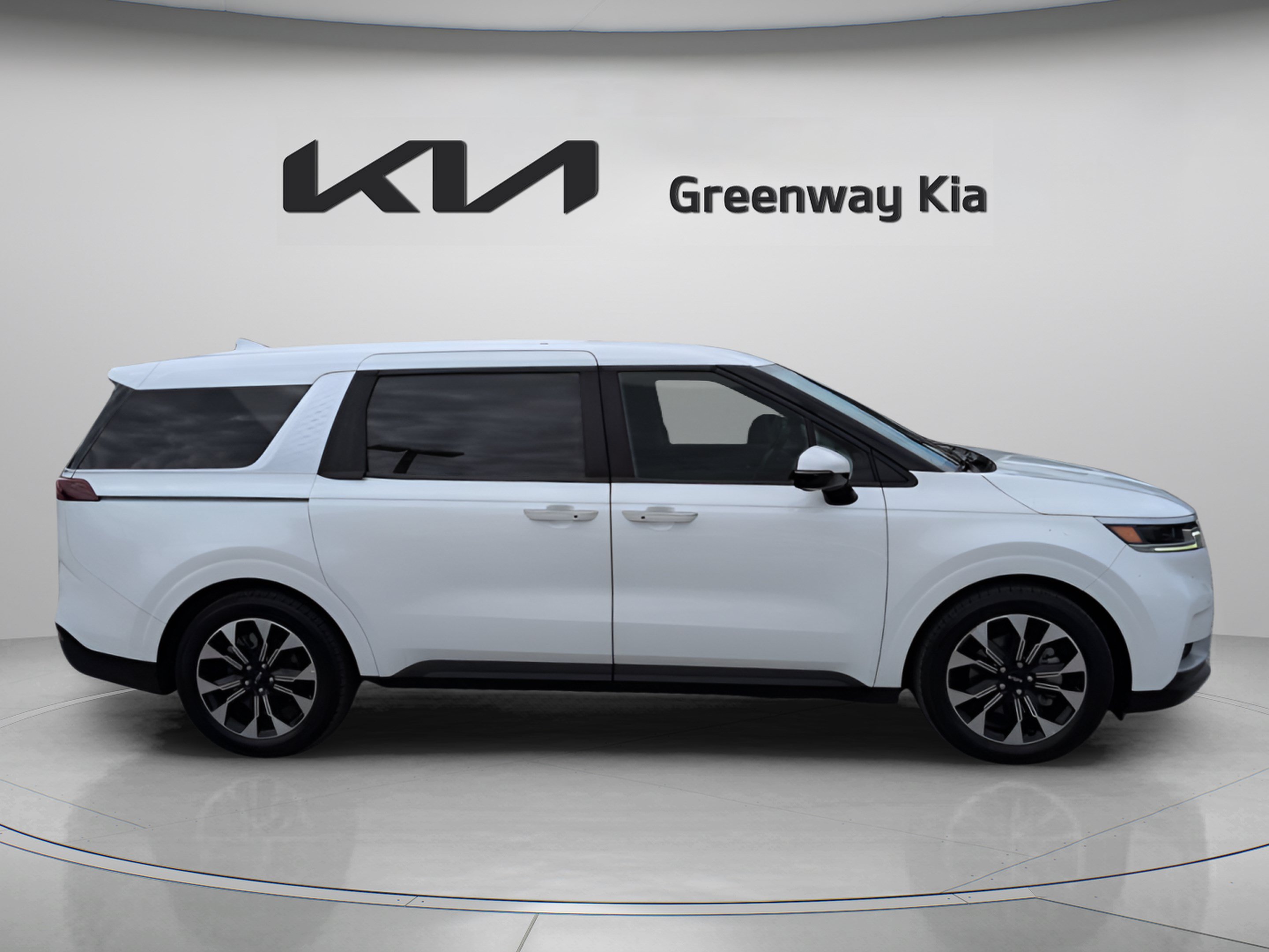 Certified 2023 Kia Carnival EX FWD image 5
