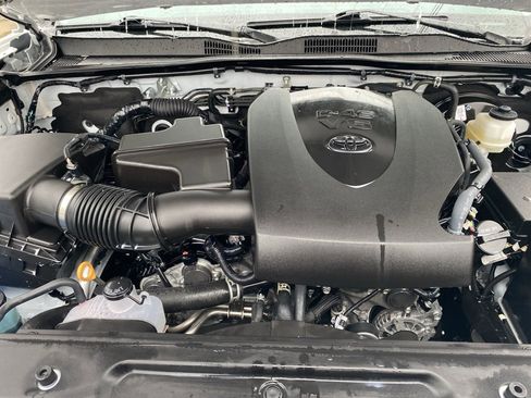 Used 2023 Toyota Tacoma SR5 w/ SX Package image 10