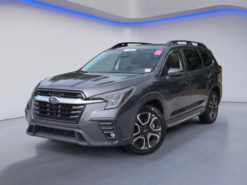 Used 2023 Subaru Ascent Limited AWD/4WD image 2