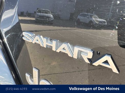 Used 2018 Jeep Wrangler Unlimited Sahara AWD/4WD image 7