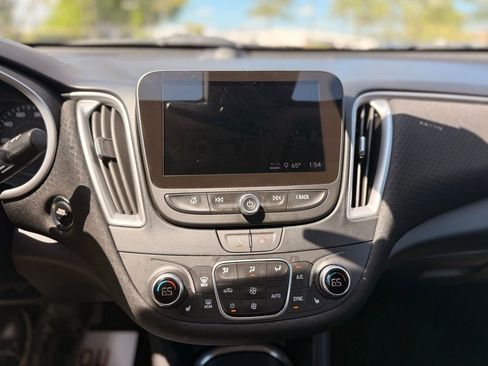 Used 2024 Chevrolet Malibu LT image 18