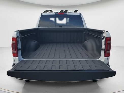 Used 2023 RAM 1500 Laramie AWD/4WD image 9