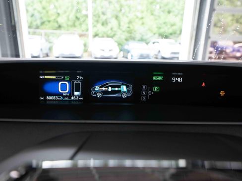 Used 2020 Toyota Prius Prime XLE FWD image 16