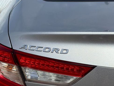 Used 2018 Honda Accord LX image 24
