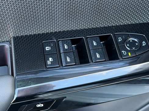 Certified 2023 BMW 740i image 13