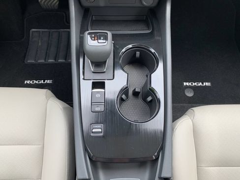 New 2026 Nissan Rogue Dark Armor FWD image 15
