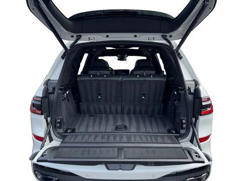 New 2026 BMW X7 xDrive40i w/ Executive Package image 25