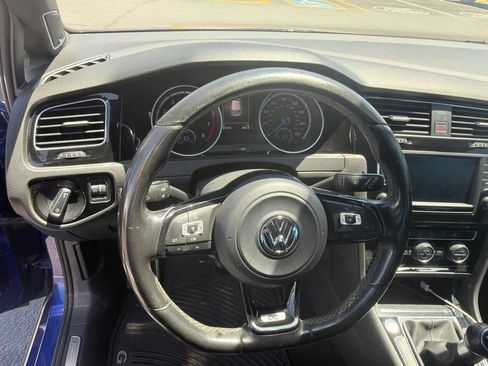 Used 2017 Volkswagen Golf R 4-Door AWD/4WD image 5