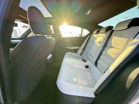 Used 2022 Lexus IS 350 F Sport image 31