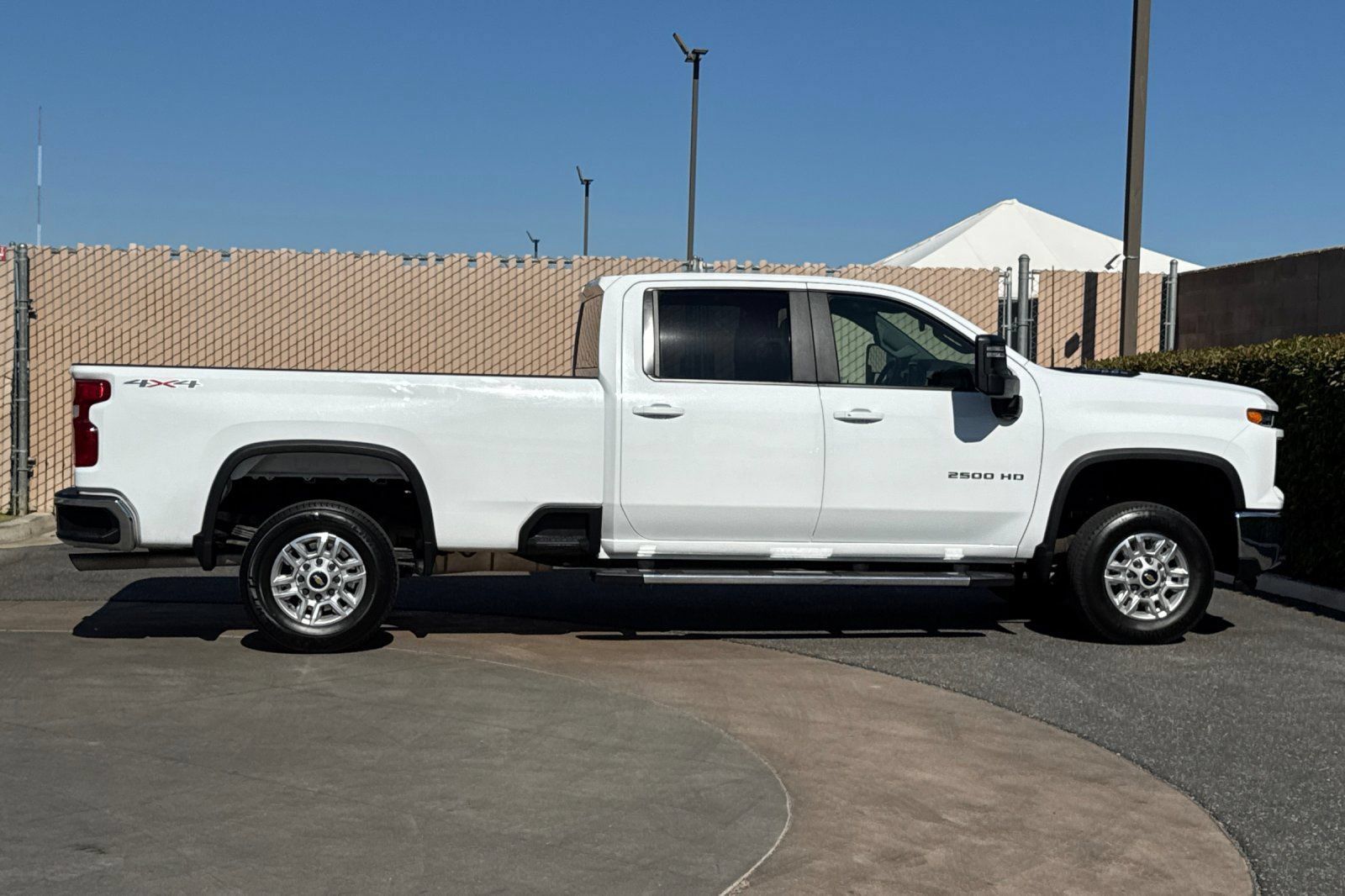 Certified 2025 Chevrolet Silverado 2500 LT w/ Convenience Package AWD/4WD image 3