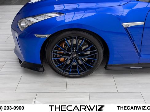 Used 2020 Nissan GT-R Premium AWD/4WD image 11