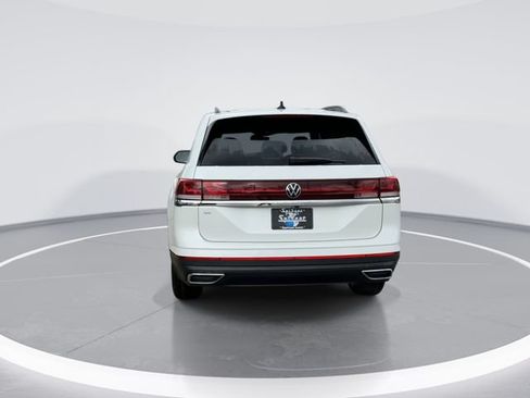 New 2026 Volkswagen Atlas SE FWD image 3