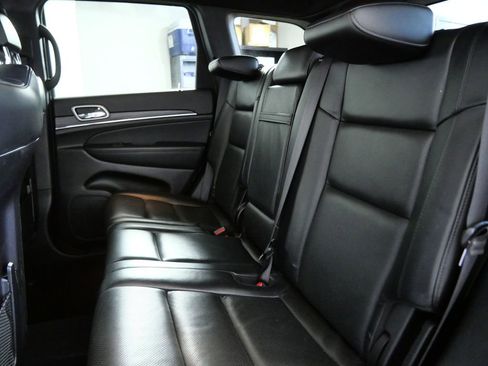 Used 2021 Jeep Grand Cherokee Limited w/ Luxury Group II image 15